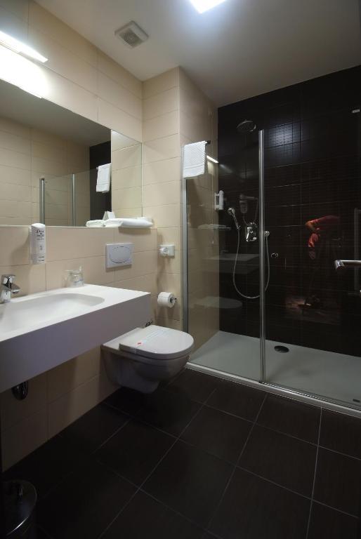 Hotel Park Doboj Extérieur photo